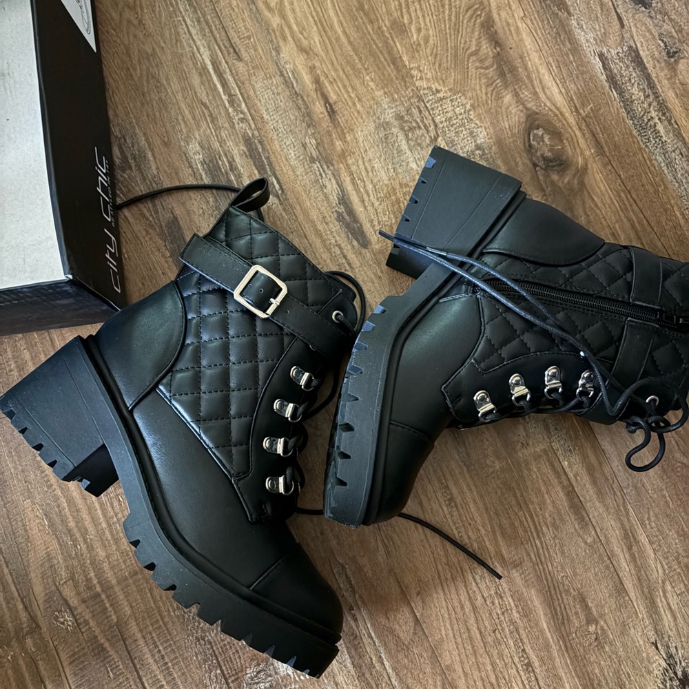 Black City Chic Boots